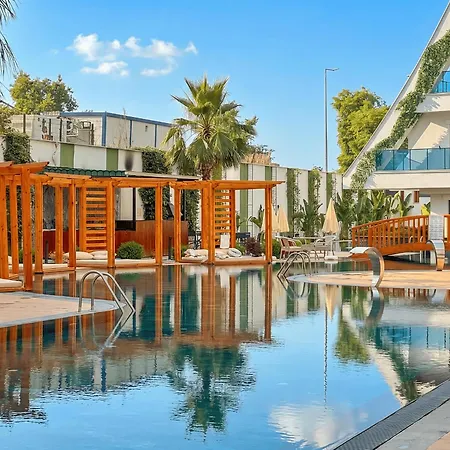 Qoople Ocean One-bedroom - Your Cozy By The Mediterranean Sea 아파트